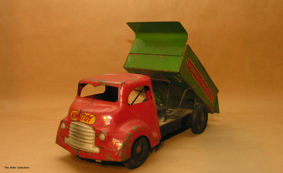 Minnitoy Old-Cab Dump Truck