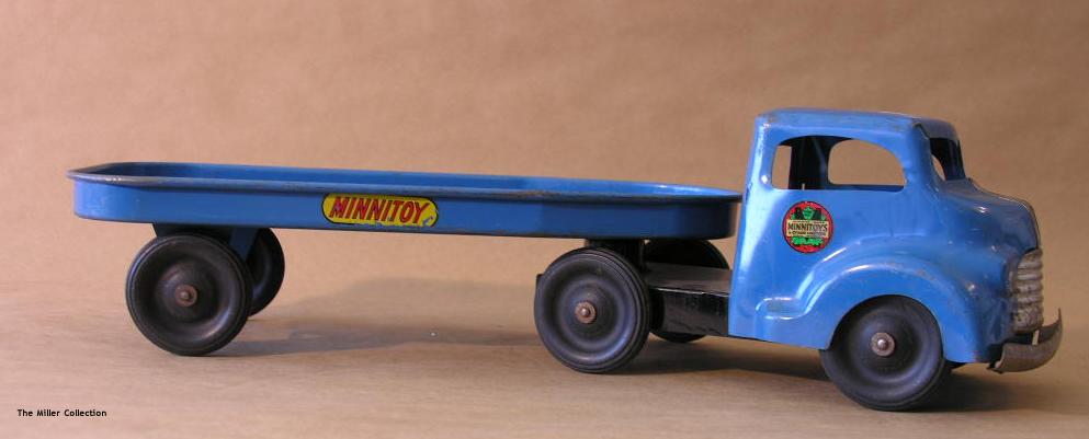 Minnitoy Old-Cab Flatbed Truck
